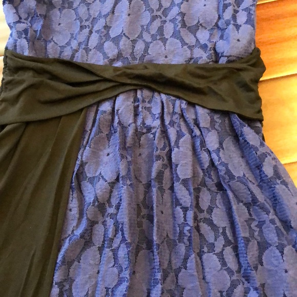 Adorable dress with 20’s flair - Picture 3 of 6